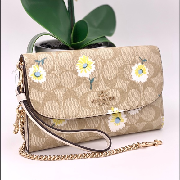 Coach Crossbody Clutch Wallet Wristlet in Daisy - Picture 2 of 16